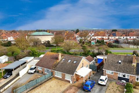 3 bedroom bungalow for sale, Maple Drive, Burnham-on-Sea, Somerset, TA8