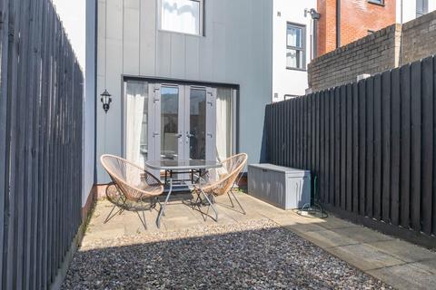 Flat 1, 19 Fairview Road, Cheltenham, GL52 2AD