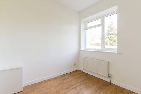 undefined, Wood Street, Walthamstow, London, E17