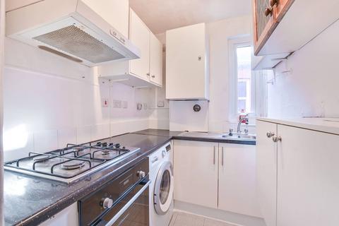 2 bedroom maisonette to rent, Deacon Road, Dollis Hill, London, NW2