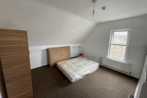 Studio to rent, St. Mark's Rise, London E8