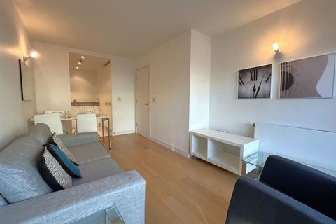 1 bedroom apartment for sale, Cardinal Building, Station Approach, Hayes, UB3 4FE