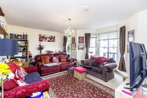 3 bedroom flat for sale, West End Road, Morecambe LA4