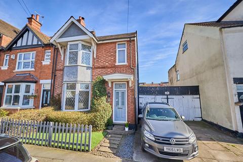 3 bedroom end of terrace house for sale, Hill Street, Hinckley