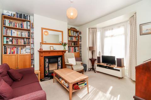 3 bedroom semi-detached house for sale, Essex Road, Watford, WD17