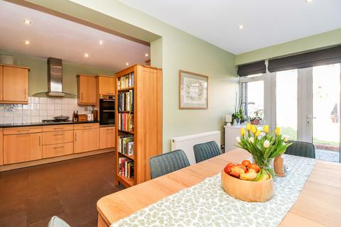 3 bedroom semi-detached house for sale, Essex Road, Watford, WD17