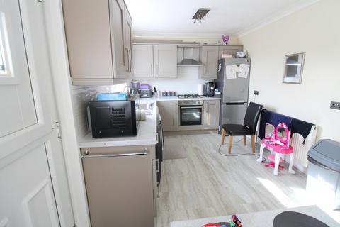 2 bedroom end of terrace house for sale, Calver Road, Keighley, BD21