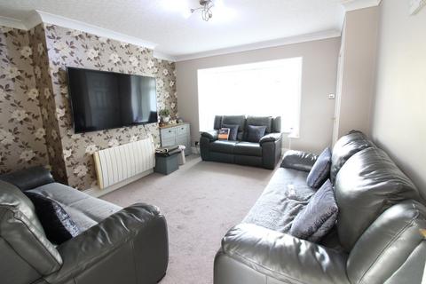 2 bedroom end of terrace house for sale, Calver Road, Keighley, BD21