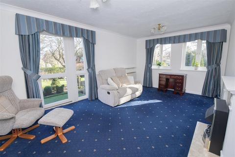 2 bedroom apartment for sale, Barrow Lane, Hessle