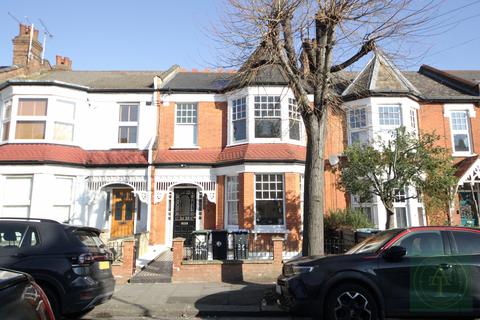 2 bedroom flat for sale, Belsize Avenue, N13