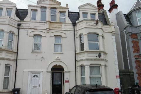 2 bedroom flat to rent, Agate Road, Clacton-on-Sea, Essex, CO15 1RA