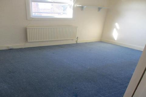 2 bedroom flat to rent, Agate Road, Clacton-on-Sea, Essex, CO15 1RA