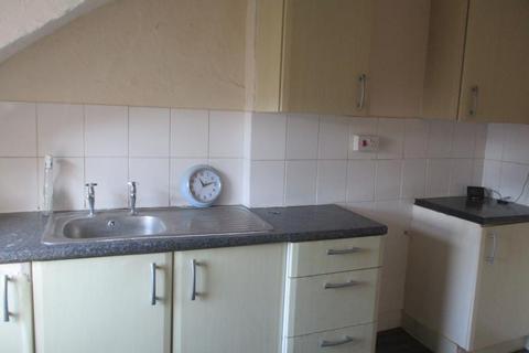 2 bedroom flat to rent, Agate Road, Clacton-on-Sea, Essex, CO15 1RA