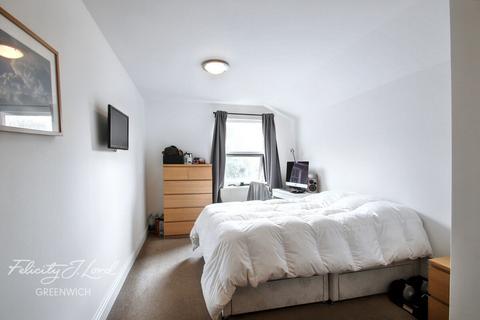 1 bedroom in a house share to rent, Alloa Road, London