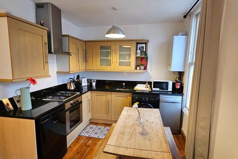 1 bedroom flat to rent, Davenant Road, London N19