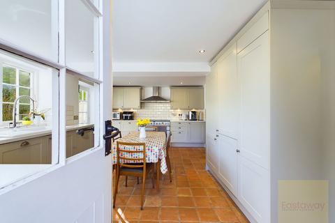 4 bedroom cottage for sale, Stamford PE9