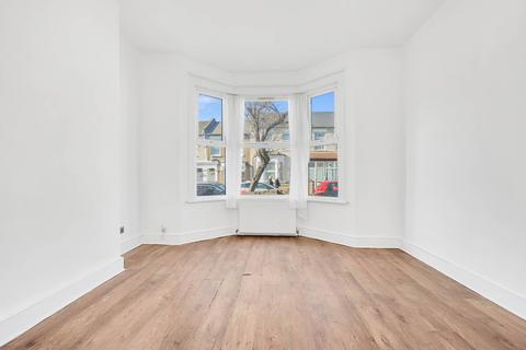 19 Murchison Road, London, E10 6NA