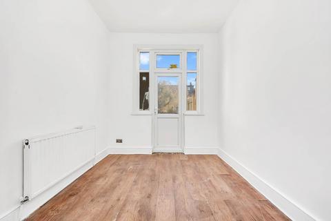 19 Murchison Road, London, E10 6NA