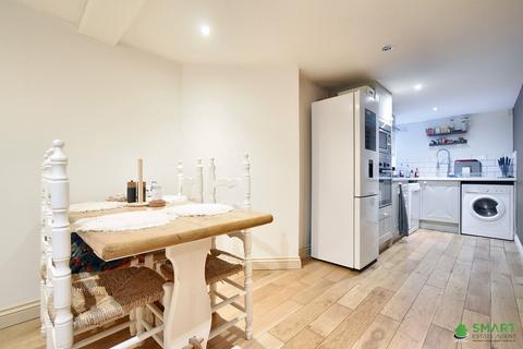 Apartment 1, St Just, 30 Pennsylvania Road, Exeter, EX4 6BX
