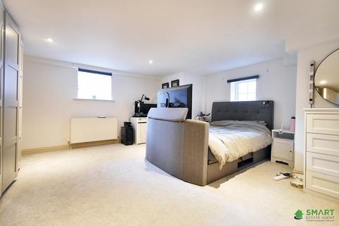 Apartment 1, St Just, 30 Pennsylvania Road, Exeter, EX4 6BX
