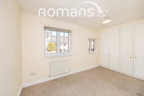 3 bedroom house to rent, Swan Place, Reading, RG1