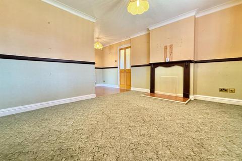10 Chilwell Close, Barnsley, S71 3NZ