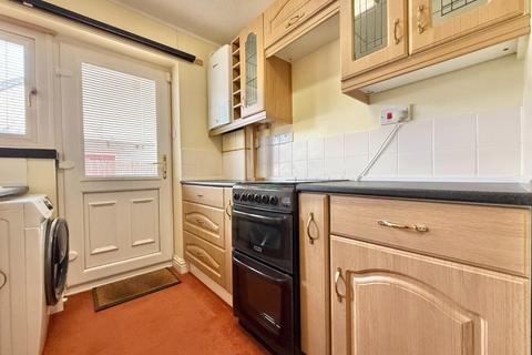 10 Chilwell Close, Barnsley, S71 3NZ