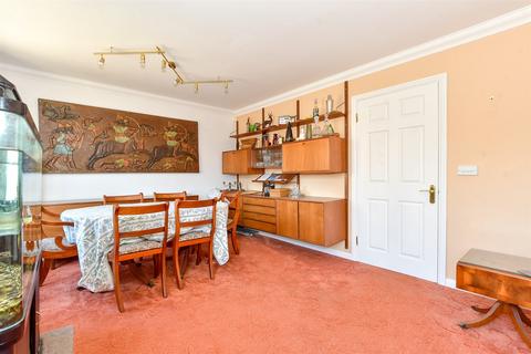 3 bedroom end of terrace house for sale, The Darlingtons, Rustington BN16