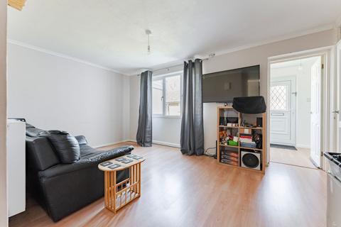 16 Ashley Walk, Dereham, NR19 1BW