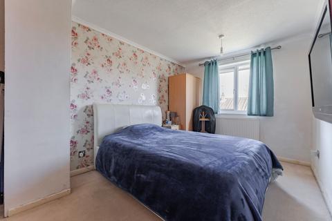 16 Ashley Walk, Dereham, NR19 1BW