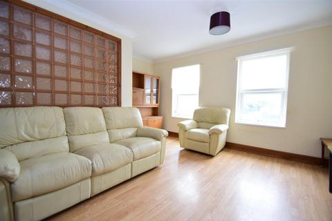 undefined, High Street, Gateshead, NE8