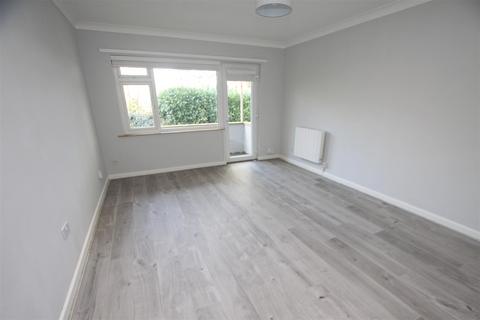 2 bedroom flat for sale, Redhill Drive, Bournemouth