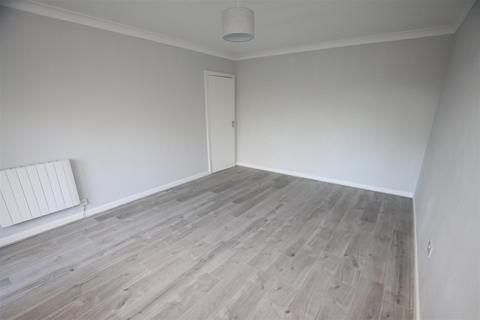 2 bedroom flat for sale, Redhill Drive, Bournemouth