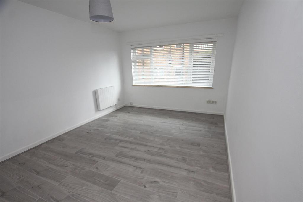 Bedroom one a.jpg