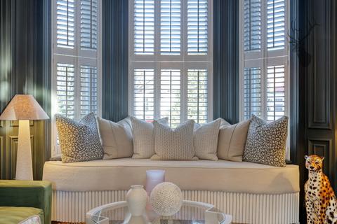 4 bedroom semi-detached house for sale, Palmerston Road, Buckhurst Hill IG9