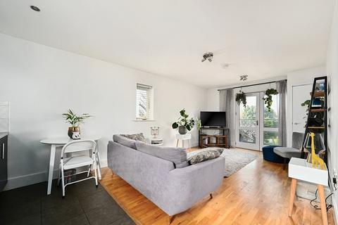 2 bedroom apartment for sale, The Upper Drive, Hove, BN3