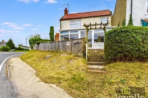 3 bedroom semi-detached house for sale, Hogsthorpe Road, Mumby, Alford, Lincolnshire, LN13 9SD