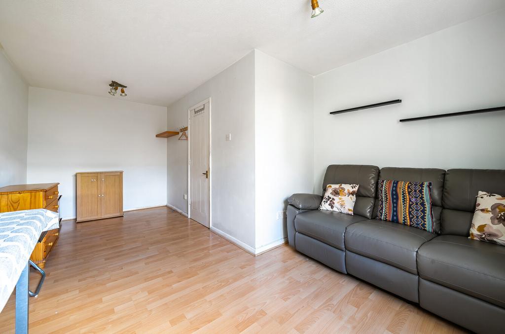 1255895 (2).jpg
