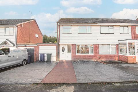 3 bedroom semi-detached house to rent, Launceston Close, Kingston Park