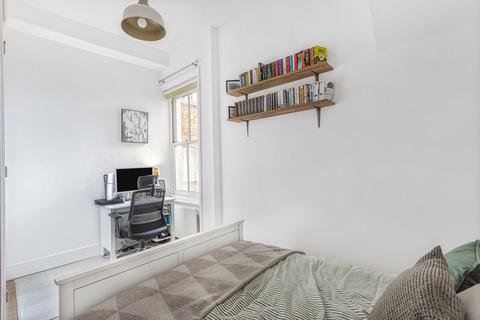 54b Broad Street, Teddington, TW11 8QY