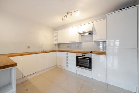 2 bedroom flat for sale, Hamilton House, Victory Place, Narrow Street E14
