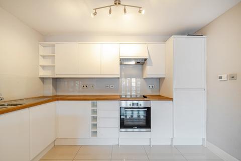 2 bedroom flat for sale, Hamilton House, Victory Place, Narrow Street E14