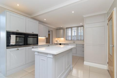 4 bedroom semi-detached house for sale, Northdown Road, Margate, CT9