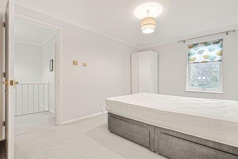 2 bedroom flat for sale, Conant Mews, London E1