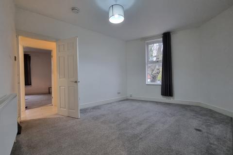 2 bedroom maisonette to rent, Chesterfield Road, Sheffield S8