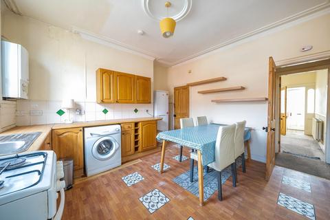 4 bedroom terraced house for sale, Methley Grove, Leeds LS7