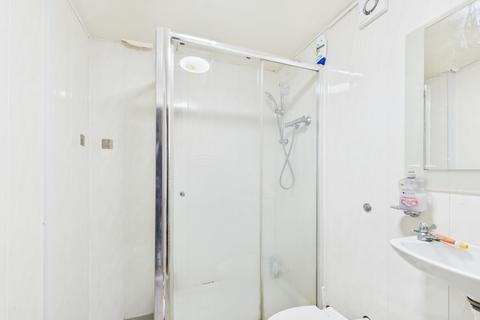 3 bedroom townhouse for sale, Moss House Close, Birmingham B15