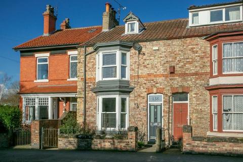 4 bedroom semi-detached house for sale, Westgate, Pickering