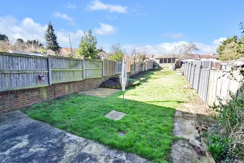 3 bedroom terraced house for sale, Horsted Avenue, Chatham, ME4