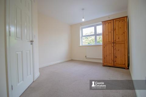 2 bedroom flat to rent, Eton Place, Loughborough Road, NG2 7EA